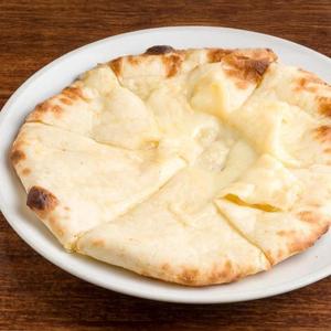 チーズナン Cheese Nan
