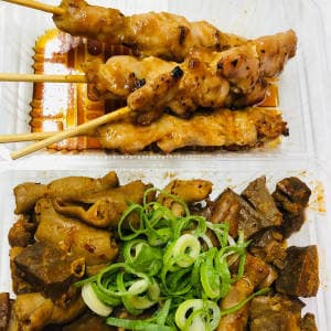ホルモン大焼き鳥4本