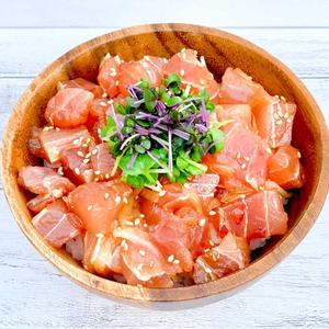 まぐろのポキボウル(すじ) AHI POKE BOWL