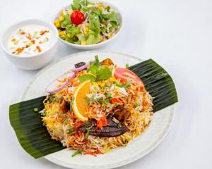 野菜ビリヤニ【サラダ・ライター・ドリンク】