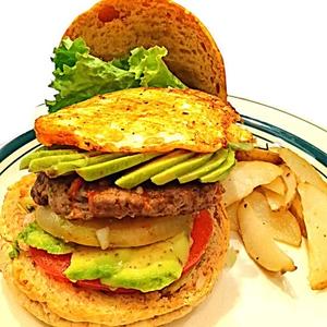 アボカドエッグバーガー Avocado egg burger