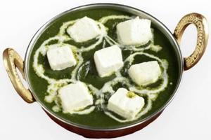ほうれん草パニール/Sag Paneer