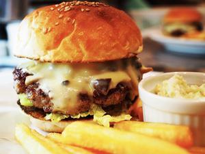 プレミアムきのこチーズバーガー