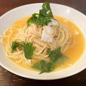 タラコとイカのパスタ(明太子ソース)