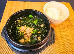 黒毛和牛すじワカメスープ定食|Black Wagyu Beef Tendon Wakame Soup Set Meal
