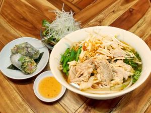 [NEW！]牛肉のフォー【レンジ調理品】・生春巻きセット