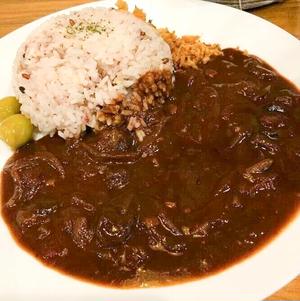 牛スシトマトカレー(国産牛スシ使用)
