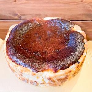 バスクチーズケーキホール15センチ
