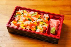 特製ちらし丼