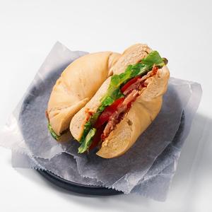 生ハムとトマトのサンド