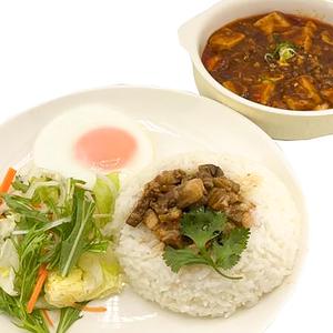 マーポールーロー飯(麻婆魯肉飯)
