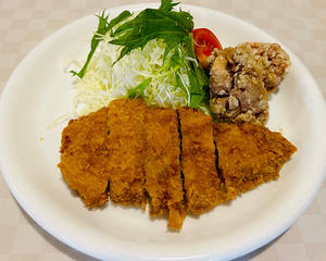 ローストンカツとからあげセット