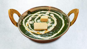 パラクパニールカレー (Palak Paneer)