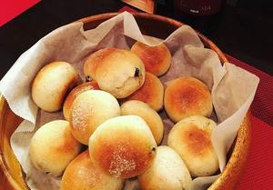 レーズンとクランベリーのパン