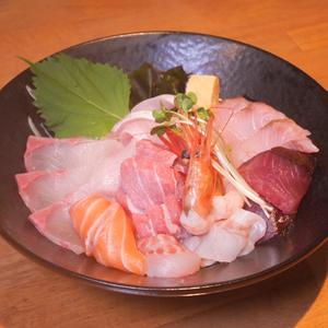上・海鮮丼