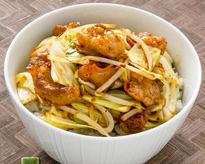 ホルモン焼肉丼(120グラム) Grilled Offal Rice Bowl