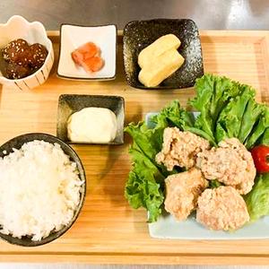 当店人気No.2【当店の定番！】唐揚げ弁当 唐揚げ4つ入り