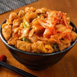 キムチガリバタ鶏丼 Regular Portion of Kimchi and Garlic Butter Chicken Rice Bowl