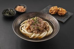 (温)肉増し黒毛和牛の極太おうどん～とり唐～
