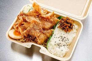 鶏皮弁当【甘だれ】