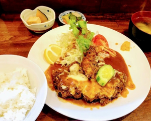 ロース味噌カツ定食