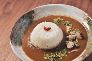 A.薬膳スープで作ったチキンカレー Chicken Curry of the yakuzen soup