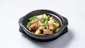 スペアリブといんげん豆の中華風炒め/Chinese-style stir-fried spareribs and green beans/排骨豆角