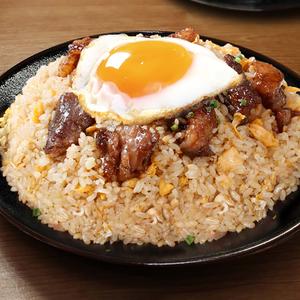 牛中落ちカルビチャーハン 炒飯ダブル 肉ダブル 目玉焼き≪2488≫