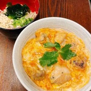 炭火炙り親子丼とミニ蕎麦