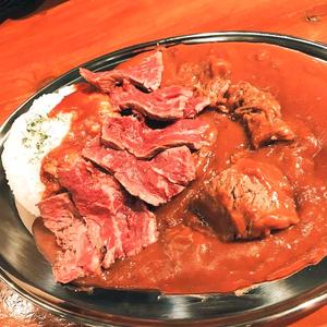 ステーキ ＆牛すじカレー 並
