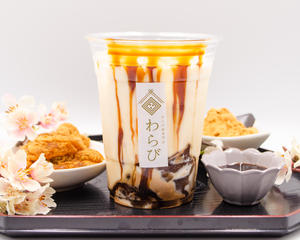 黒糖きなこわらび餅ドリンク Brown sugar kinako warabi mochi drink
