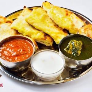 【チーズナンセット 選べるカレー2種】 チーズナン│サラダ ディナー