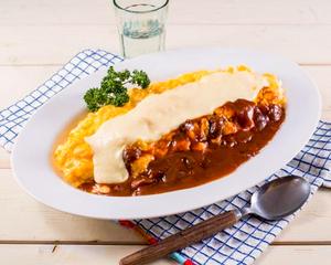 チキンたっぷりチーズデミソースオムライス Lots of Chicken, Cheese and Demi Sauce Omelette Rice
