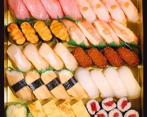 極上握り4人前(盛り込み桶) Finest Sushi Selection - Serving for 4 (Assorted Platter)