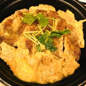 出汁薫る、トロトロ卵カツ丼