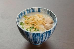 【中椀】青藍粥(海老団子入り)