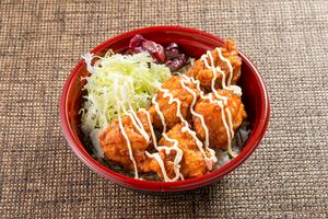 店長があげた唐揚げマヨネーズ丼