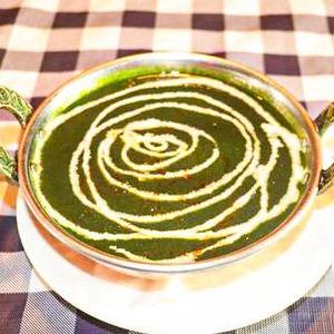 ほうれん草チキンカレー/SAG CHICKEN
