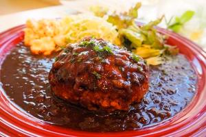 手ごねハンバーグ180g 特製デミグラス