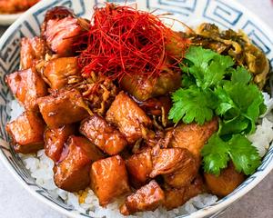 特製豚角煮のルーローハン  Lu Rou Fan