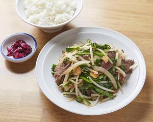 レバニラ炒め定食 Pork Liver ＆ Garlic Chive Stir-Fry Set Meal
