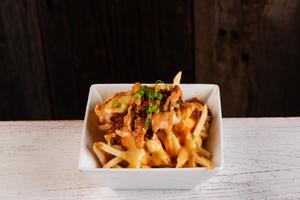チリチーズフライ CHILI CHEESE FRIES