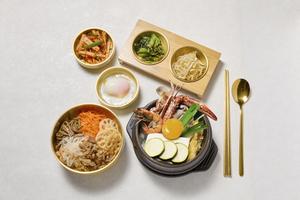 しお海鮮純豆富定食とハーフビビンバ