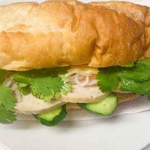 パテベトナム風肉ハムバインミー BNH M PATE CH LA