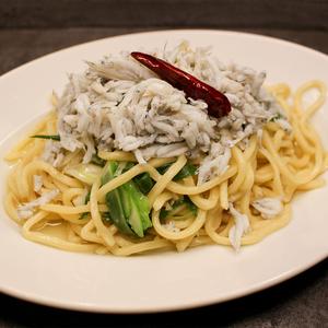 シラスと九条ネギの和出汁薫るペペロンチーノ