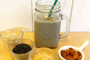 スーパー黒ごまきな粉豆乳 Super Soy Milk with Black Sesame Soy Bean Flour