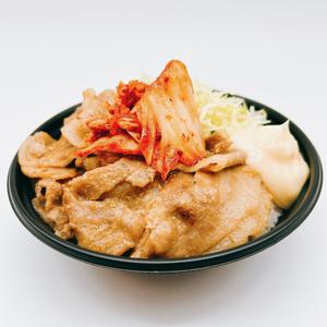 キムチこってり豚バラしょうが焼き丼