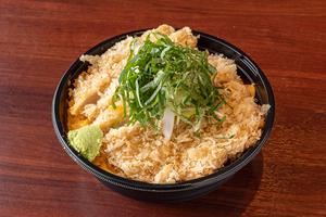 しそわさカツ玉丼