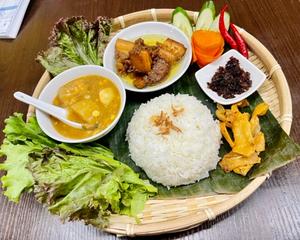 豚皮付きカレー