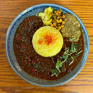 キーマ＆気まぐれカレーのあいがけ